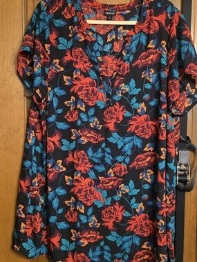 Torrid Black Floral V-Neck Tunic with Red, Teal & Orange Blooms